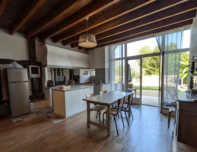 Salle à manger du Gîte Des'Jardins 47